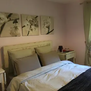  Bed & Breakfast Aux Perderies